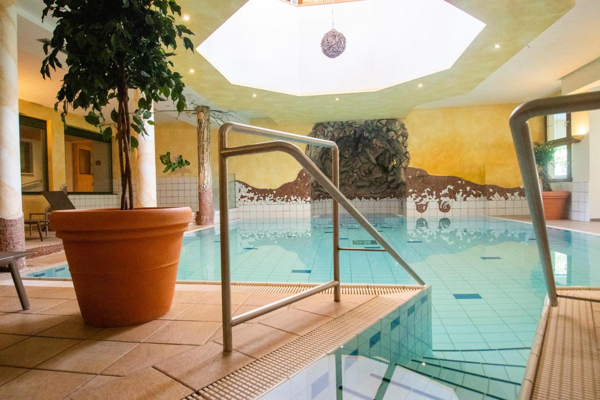 Aktivhotel Waldhof เอิทซ์ ภายนอก รูปภาพ