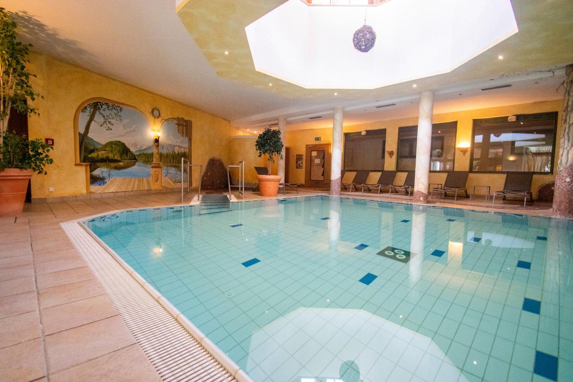Aktivhotel Waldhof เอิทซ์ ภายนอก รูปภาพ